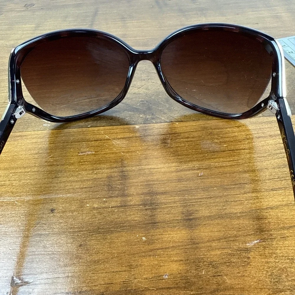 Jessica Simpson Oversized Rectangular Black Brown Tortoise Gold Sunglasses J5686